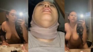 Bokep Indo Bunda Masih Pengen Lanjut Goyangnnya di Hotel